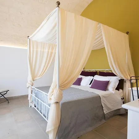 Masseria Panareo Hotel 3*