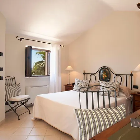 Готель Masseria Panareo Отранто