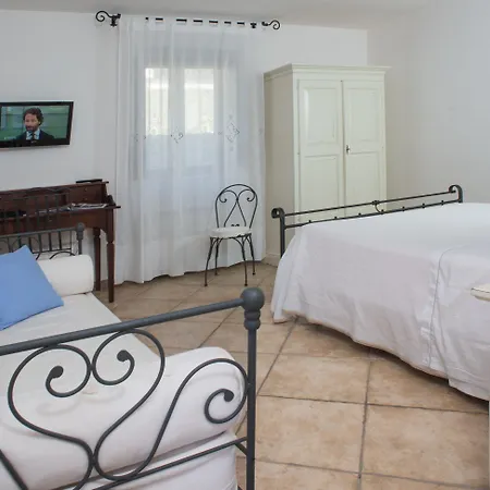 Готель Masseria Panareo