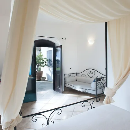 马塞里亚帕纳瑞欧乡村民宿 3*