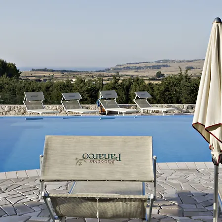 Masseria Panareo Готель Отранто