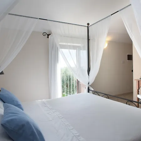 Szálloda Masseria Panareo 3*