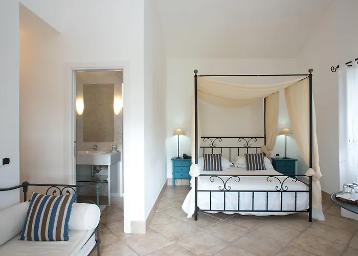 Hotell Masseria Panareo 3*